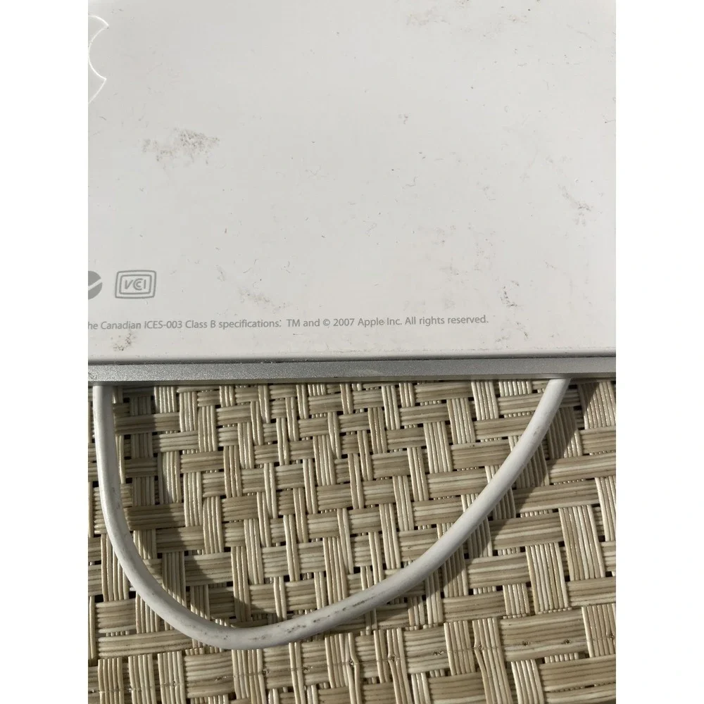 Genuine Apple Wired Keyboard with Numeric Keypad A1243 MB110LL/B Aluminum USB